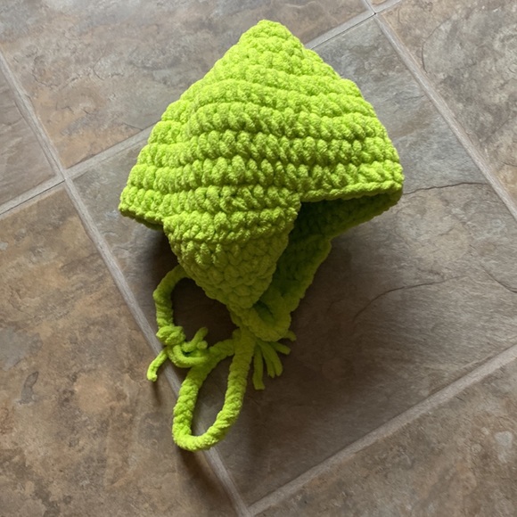 Handmade Toddler trapper hat - Picture 2 of 3